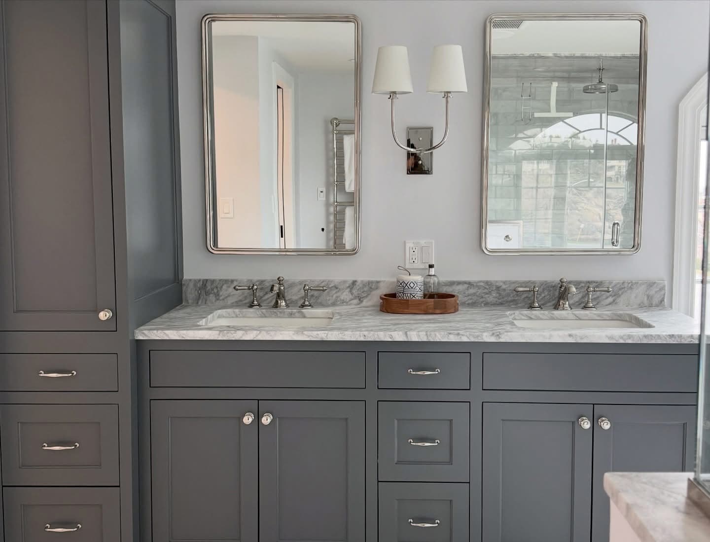 Custom bathroom vanity